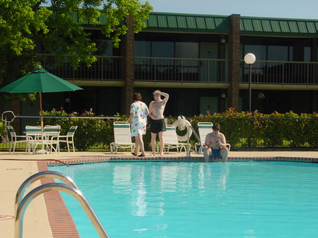 Still cant get enough of that pool
