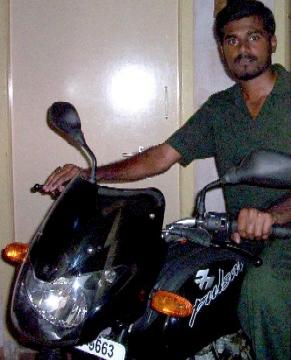 
      Review of    
 Bajaj Pulsar DTSi 
       -2004-
