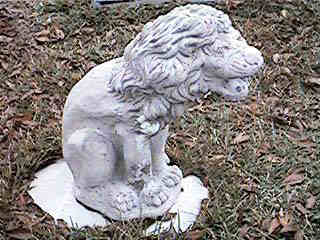 LION.jpg (65841 bytes)