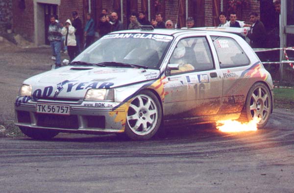 Clio Maxi 01