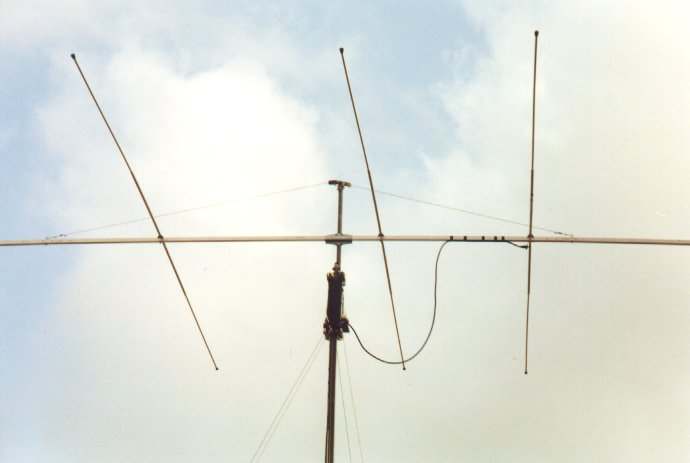 5yagi2.jpg (14328 byte)