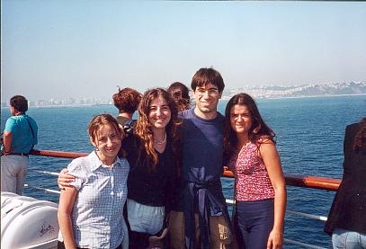 En el ferry, llegando a Tánger.