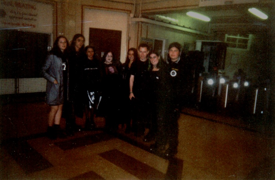 monica sam +sister me sams other sister micheal (big forhead) jons sister and jon what a bunch 