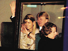 Maxima in the Royal Bus