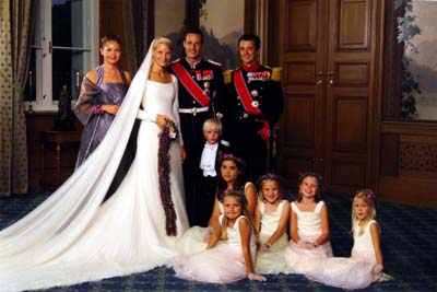 the couple with their witnesses, the brideschilderen and Marius