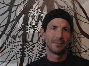 Moi, en 2004, sur un tableau de M.C. Escher, Cercles dans l'eau", l&eacute;g&egrave;rement modifi&eacute;