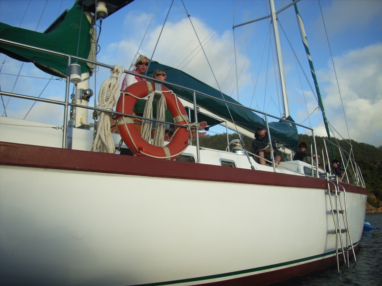 Uitzicht op het bootje voordat je tussen de wal en het schip geraakt.