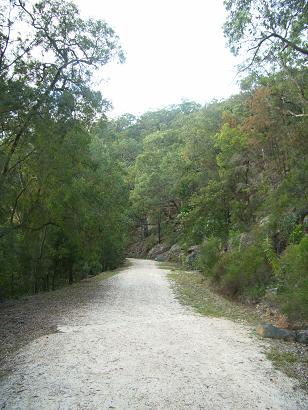 The GreatOld North Road, voor elke weg- en waterbouwer en mountainbiker en iedereen die van oude wegen houdt (???!!!??) een eeuuhh aanradertje.....