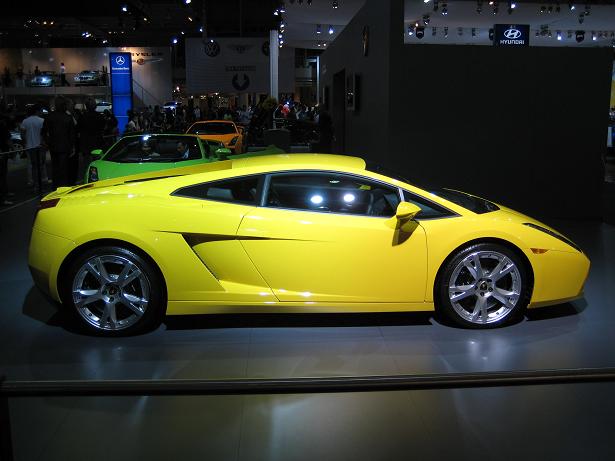 Euuhhh ja, wat moet je hier nou van zeggen. doe mij maar een Ferrari..... en een zonnebril a.u.b.