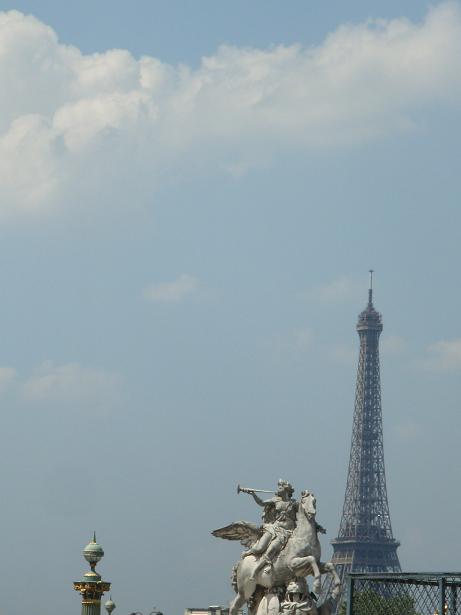 La tour d'amour....... oh nee, d'Eiffel