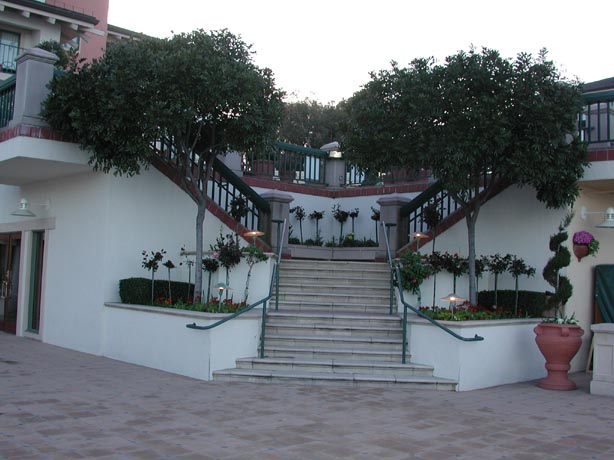 BackofHotel