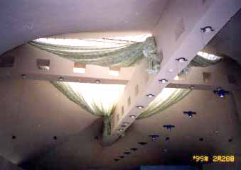 ceiling.jpg (7759 �o�C�g)