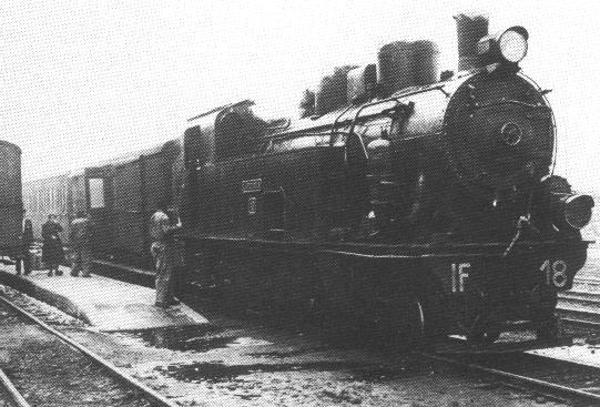Locomotora IF 18 en abril de 1958.