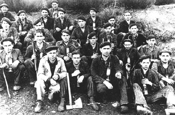 Mineros del Grupo Bardaya el a�o 1941.