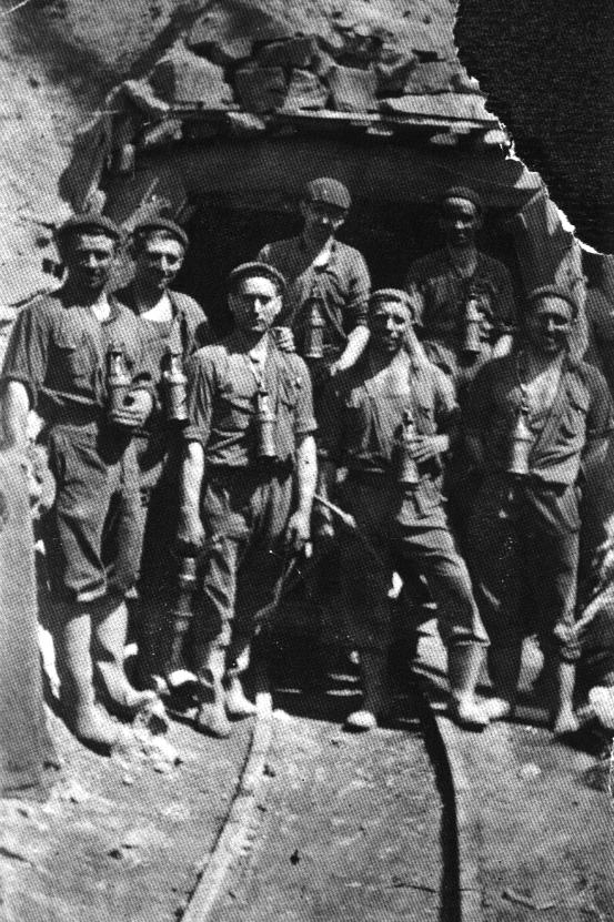 En un transversal del Grupo Picalin en 1955.