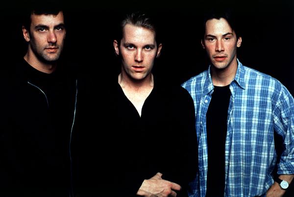 Keanu e seu dois amigos