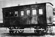 Coche de pasajeros  de madera