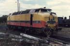 Locomotora Alsthom 8015 detenida en Patio Tandil a rdenes. Circa 1976. Foto Carlos Perez Darnaud