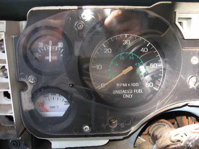 Mustang - Instrument Cluster Left.JPG (1443365 bytes)