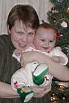 Dec24-PC240035b-EmandJenbyCmastree.jpg