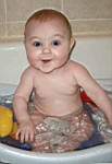 20050128_03b-Emily-6mo_babybath_insideregulartub-midnightbath_forcroupycough.jpg