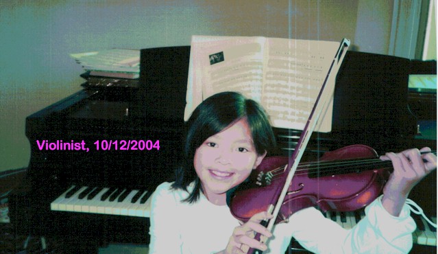 Emily, the violinist 