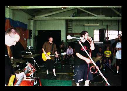 Members:
Craig-vocals
Dase-bass
Phil-guitar
Alex -drums