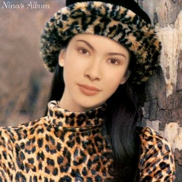Oh Amy... you're so beautifull besites a "mistery " :)