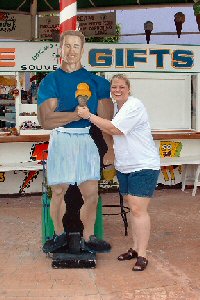 cropped picture of Elizabeth sharing ice cream cone with Arnold