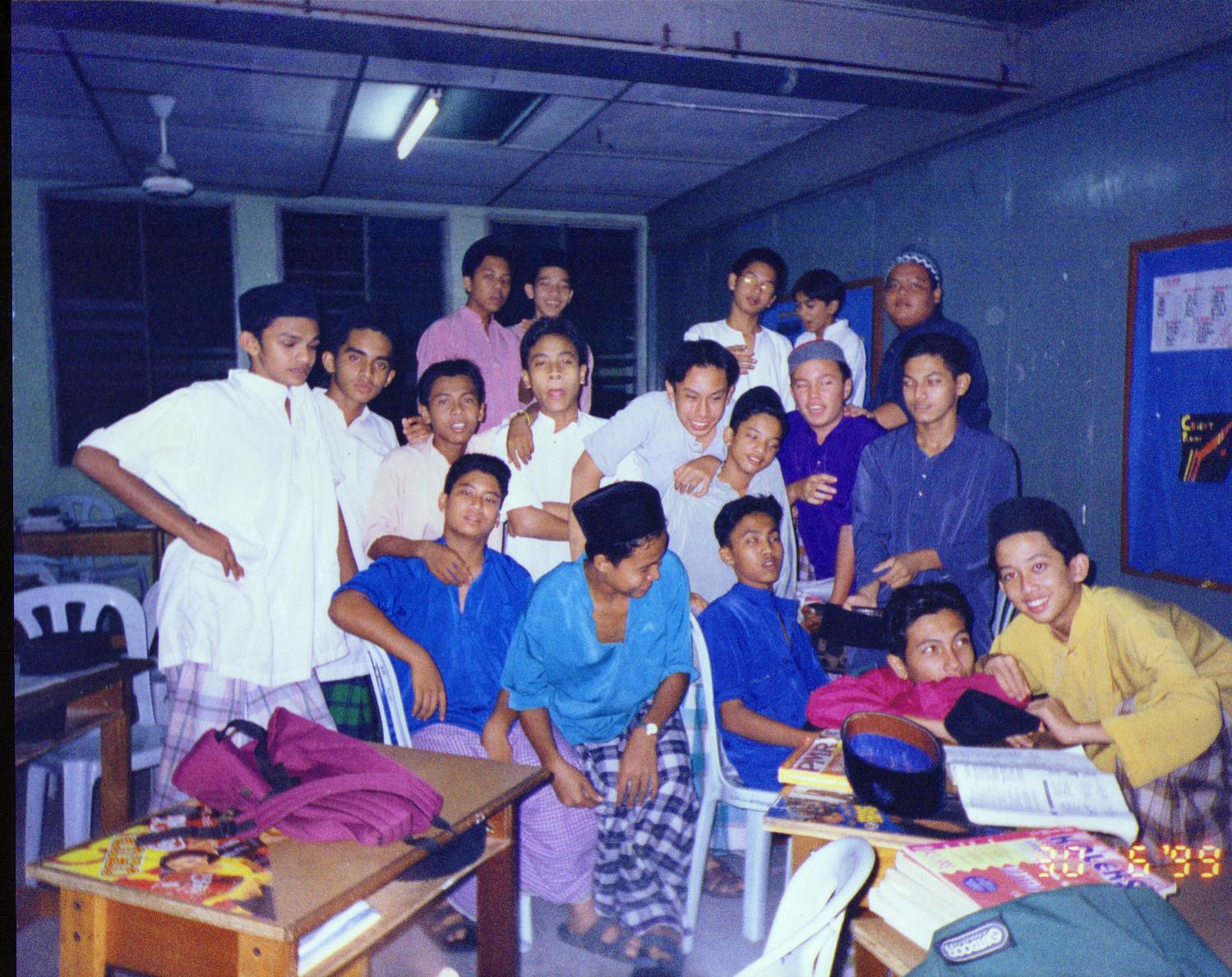 Class 3 Unggul'99[1]
