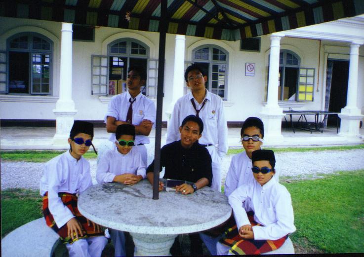 Diving in full malay?