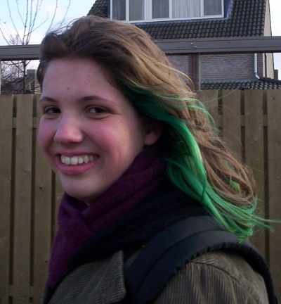 Elke in d'r achtertuin, 8 maart 2004.