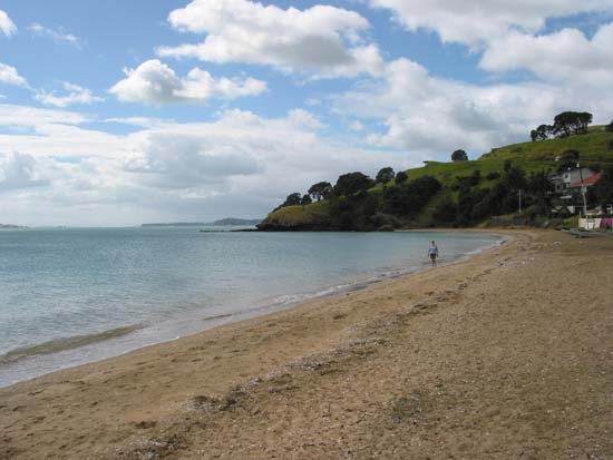 08-Beach_in_Auckland