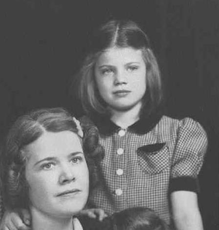 mom and her mom