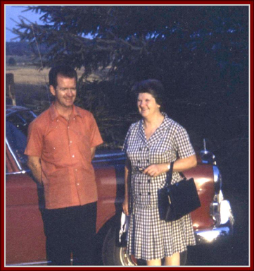 ArnoldMcNaughton_andhisMother_th.JPG (123197 bytes)