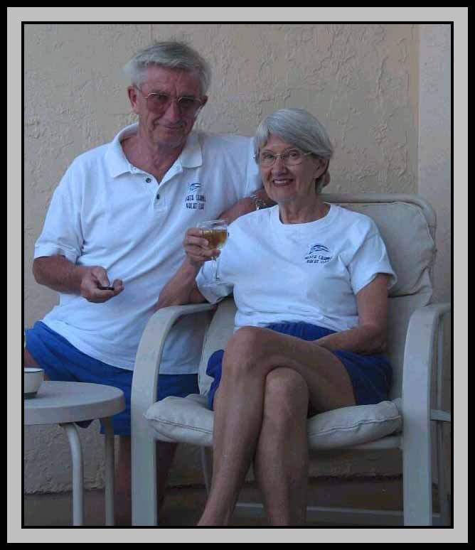 Donald_Duncan_Young_and_Norma_in_Florida.JPG (286225 bytes)