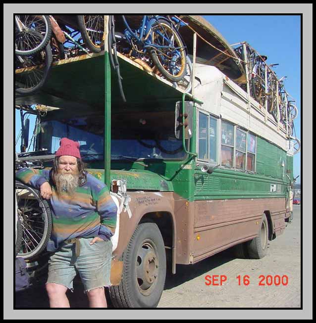 Me_and_my_Bike_Bus.JPG (64854 bytes)