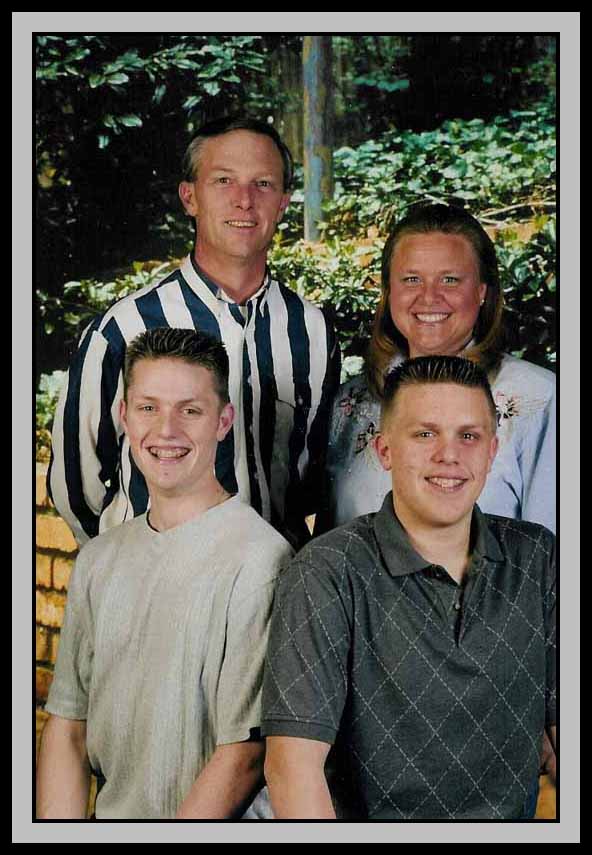 SamFields_Family_11.JPG (62652 bytes)