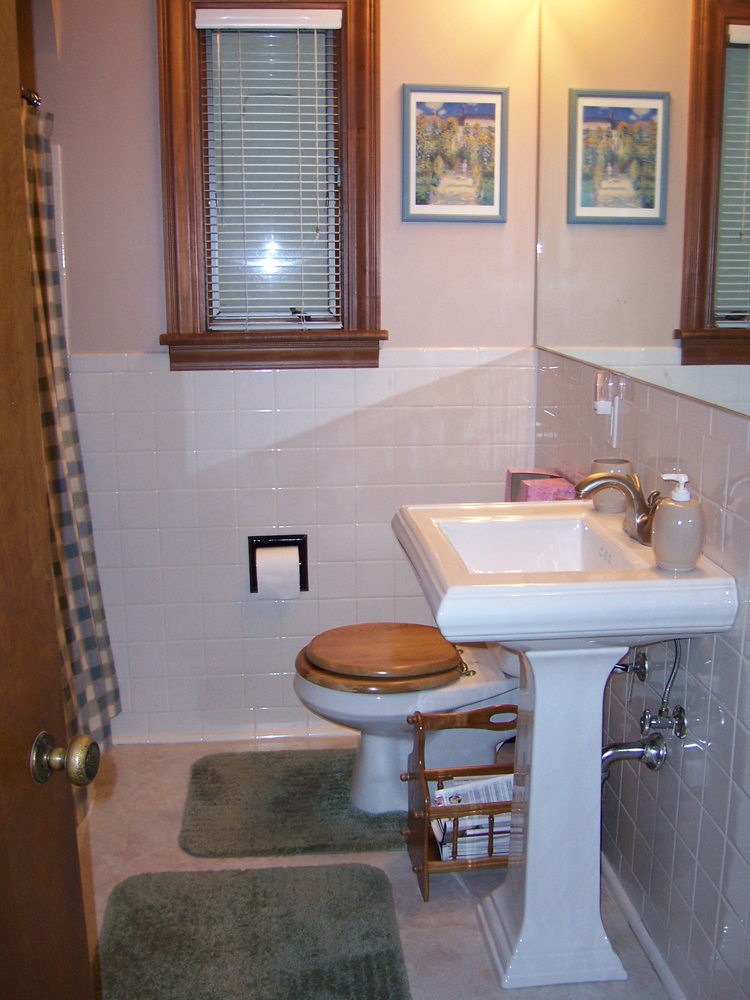 First Floor Bathroom