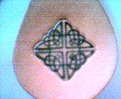 celtic knot in diamond shape