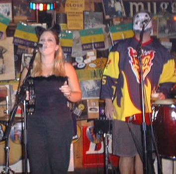MANDYJAC.jpg (114193 bytes)