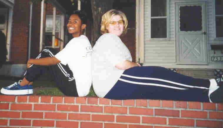 chillin.jpg - 23270 Bytes