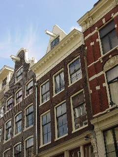 houses in Amsterdam...skinny and tall!