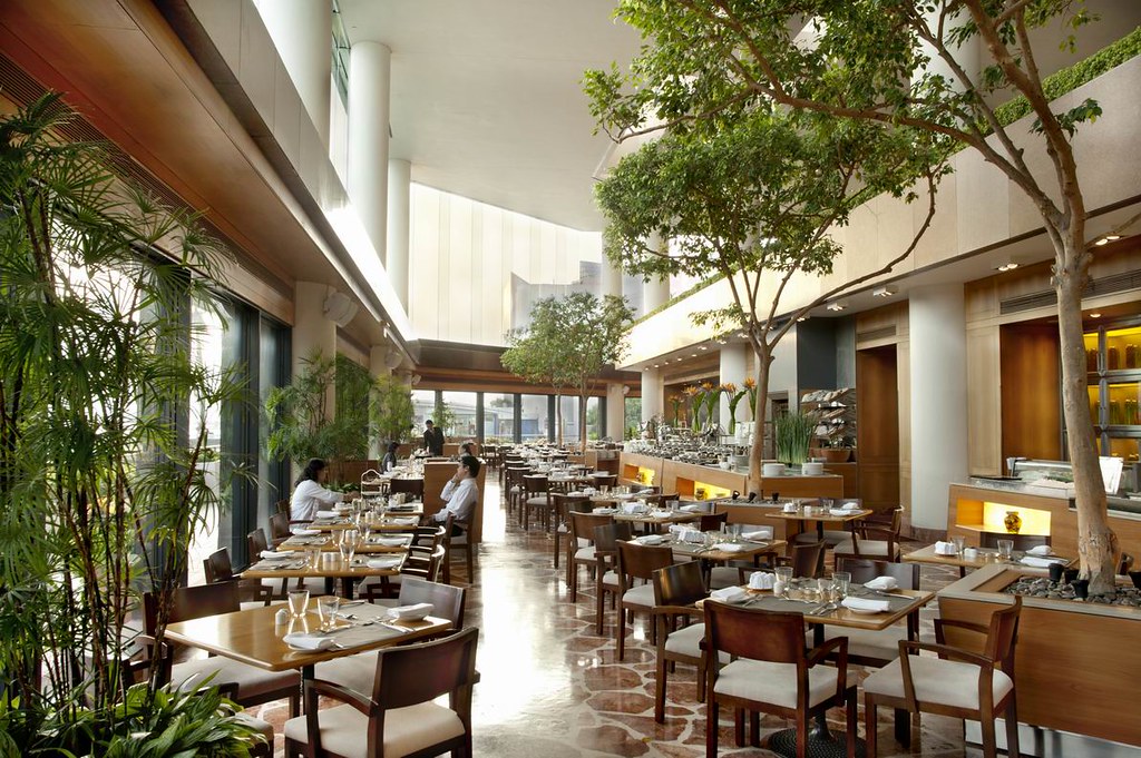 TOWN Restaurant