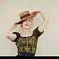copyright � 2001 The Archives of Milton H. Greene. All Rights Reserved.