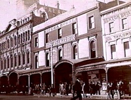 The Opera House 1890s. Harvey, John Henry 1855-1938 photographer. Courtesy State Library of Victoria