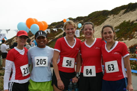 Tiffany,Melissa, Shannon, Pam, and Vanessa after the race