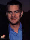 joshblueshirt.jpg (61085 bytes)