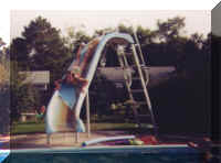 kids_on_the_slide.jpg (48493 bytes)