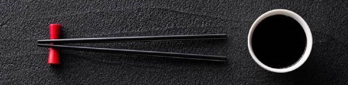 chopsticks on rest